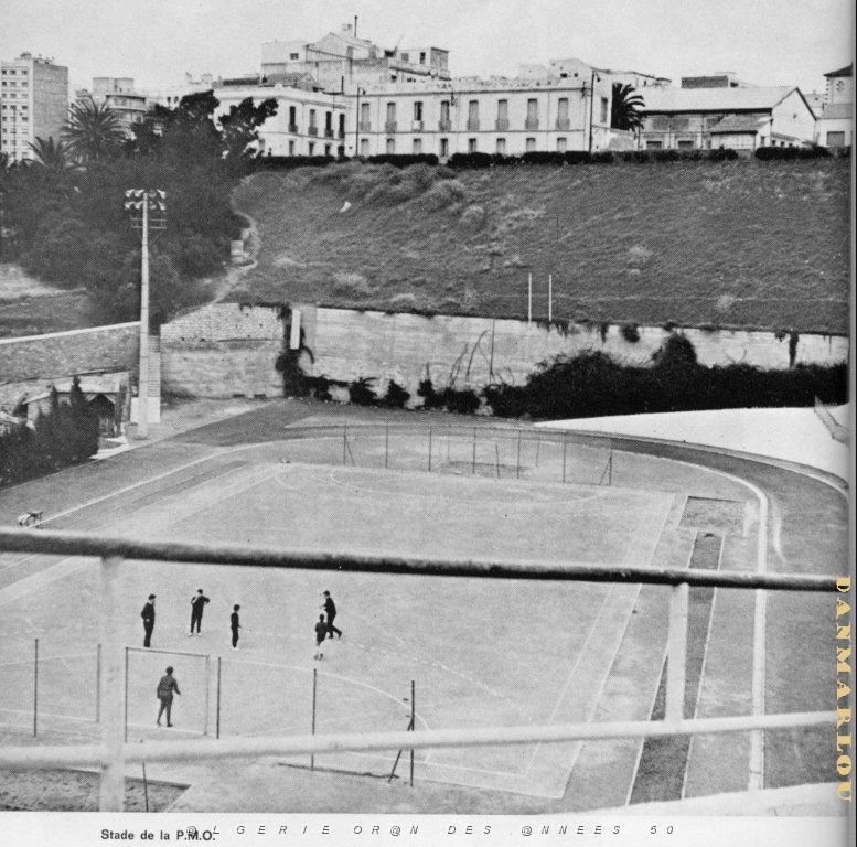 PMO BASKET STADE DE LA PMO AU PETIT VICHY 1959.jpg